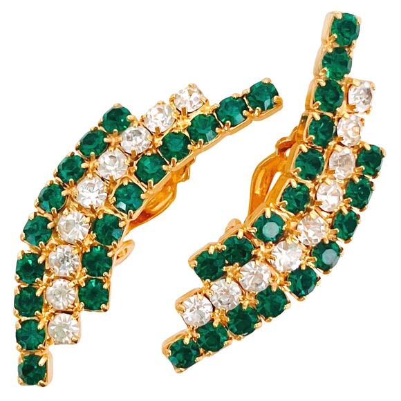 Vintage Emerald Green Glass Rhinestone Gold Tone Sparkly Clip On Earrings - Picture 1 of 10